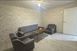 Продам 2к квартиру в центре